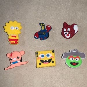 6 ASSORTED CHARMS FOR DECORATING SHOES - SPONGE BOB
